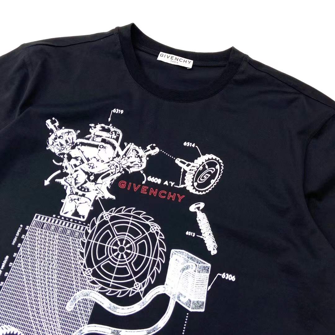 givenchy black cotton Givenchy Schematics print t-shirt featuring a graphic schematic design on the front and logo detail