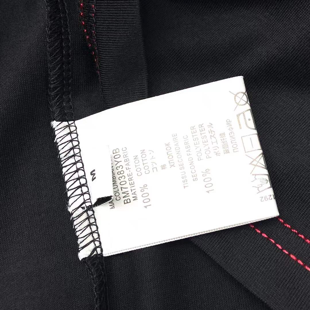 givenchy black cotton Givenchy Schematics print t-shirt featuring a graphic schematic design on the front and logo detail