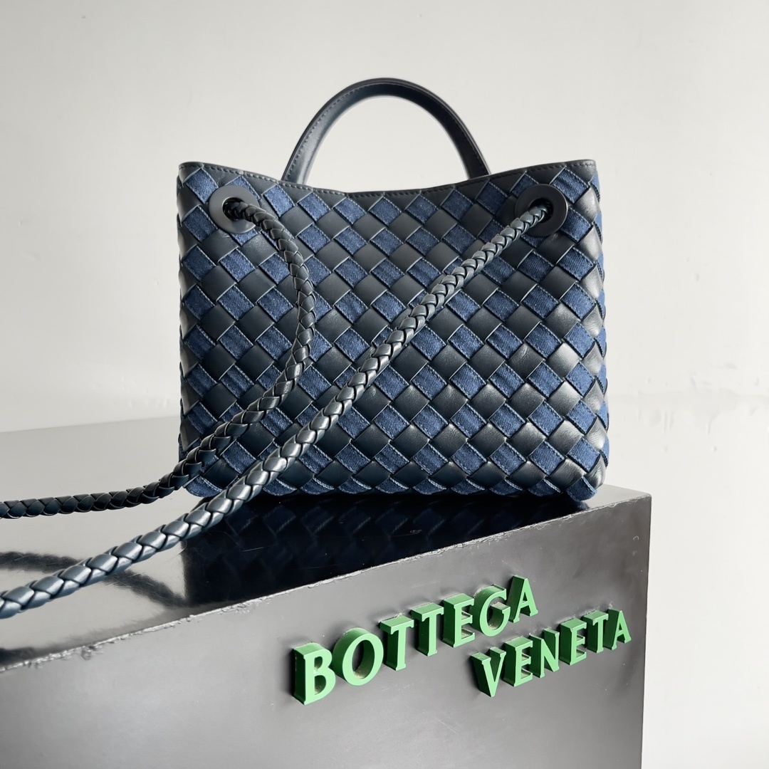 Bottega Veneta Small Andiamo top handle bag in a blue woven design