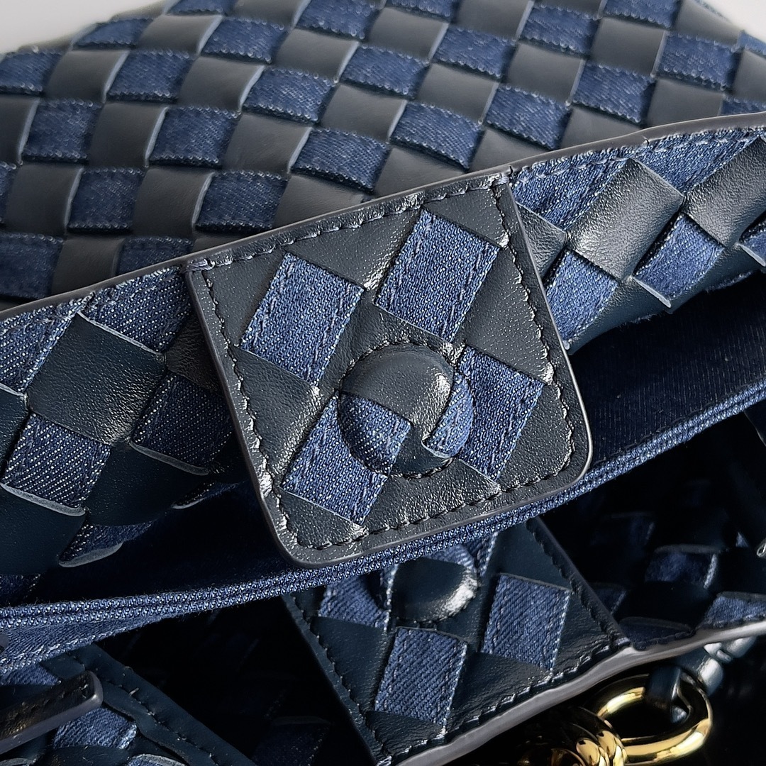 Bottega Veneta Small Andiamo top handle bag in a blue woven design