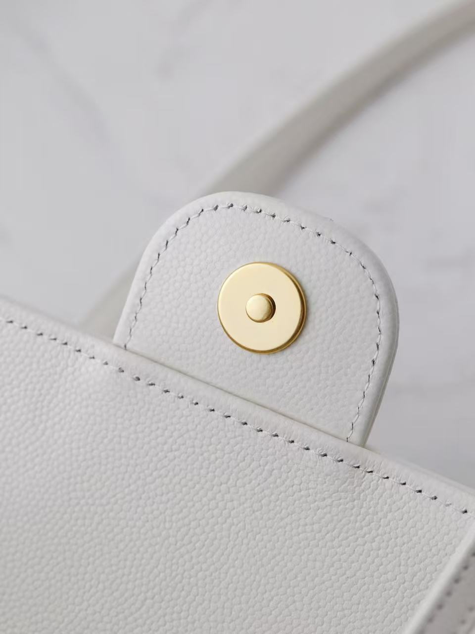 Chanel White Unused Clutch in Grainy Shiny