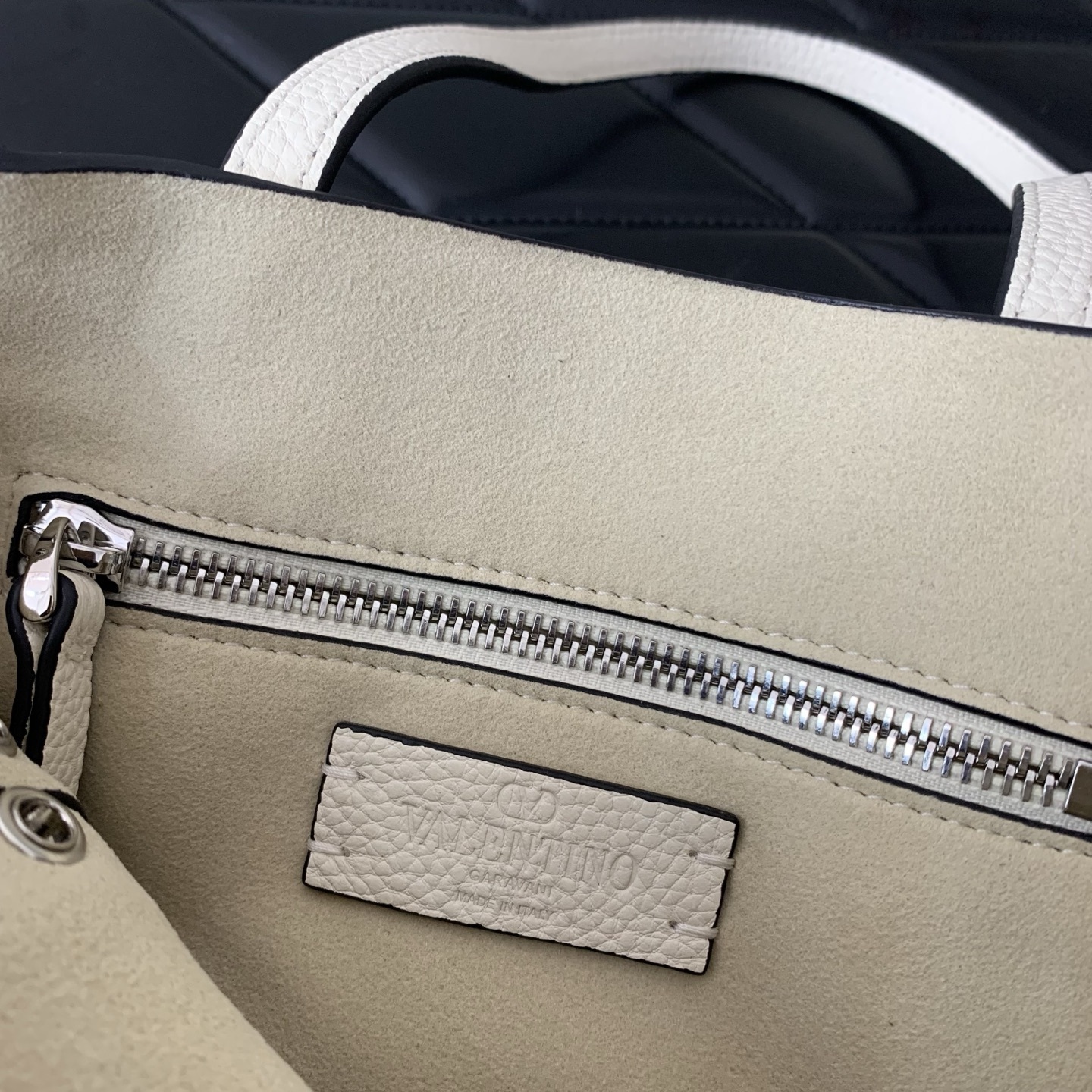 Valentino Garavani Nellcôte mini leather tote bag