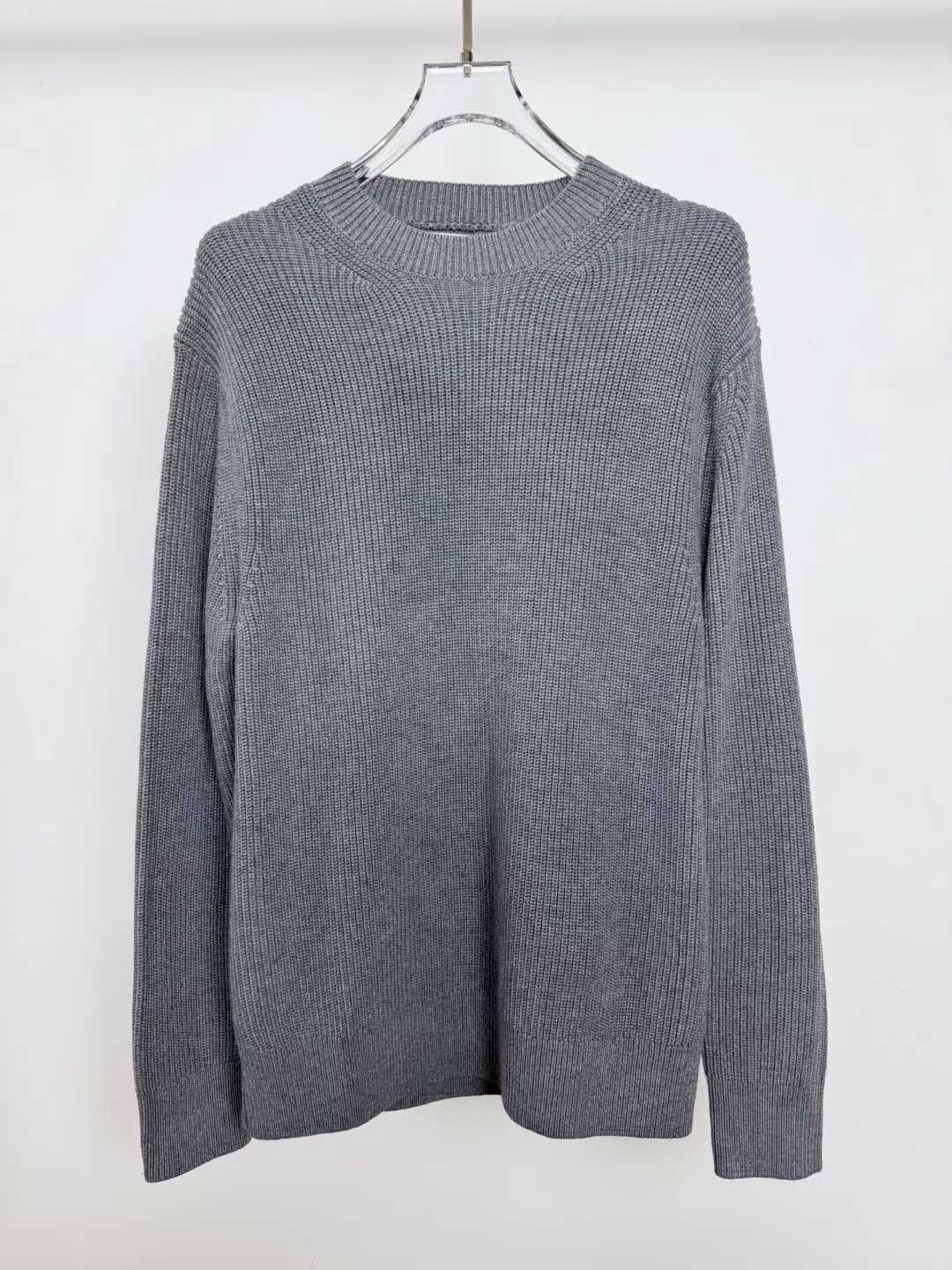 Bottega Veneta gray knitted crew neck sweater