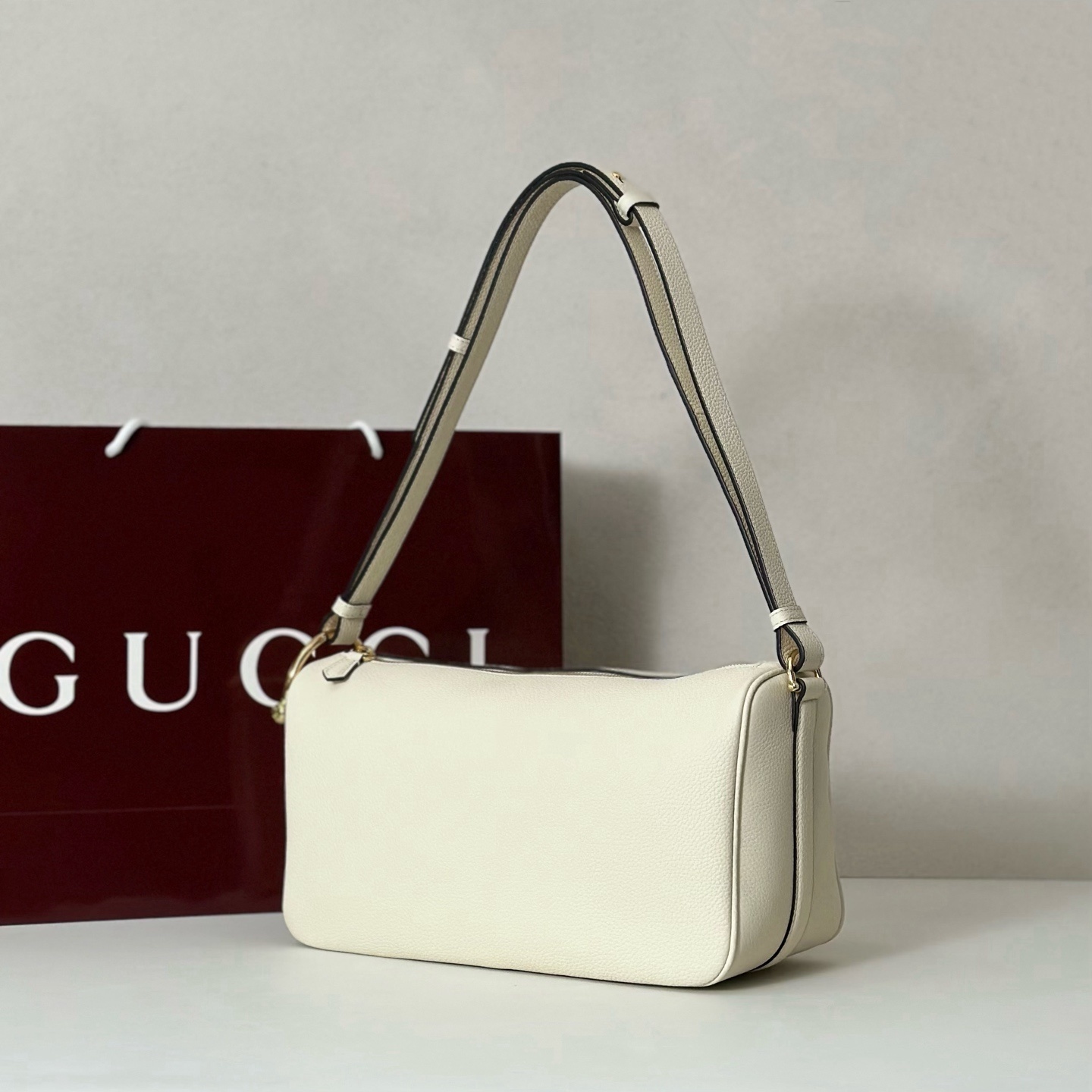 Gucci Half Horsebit Medium Leather Shoulder Bag in white leather